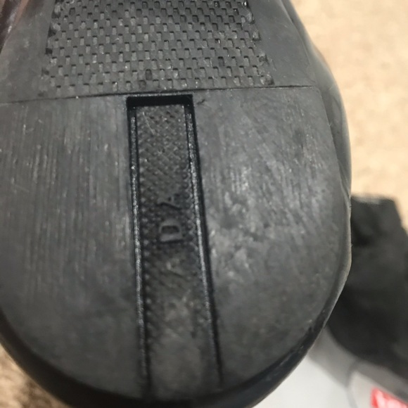 Prada shoes - Picture 6 of 8